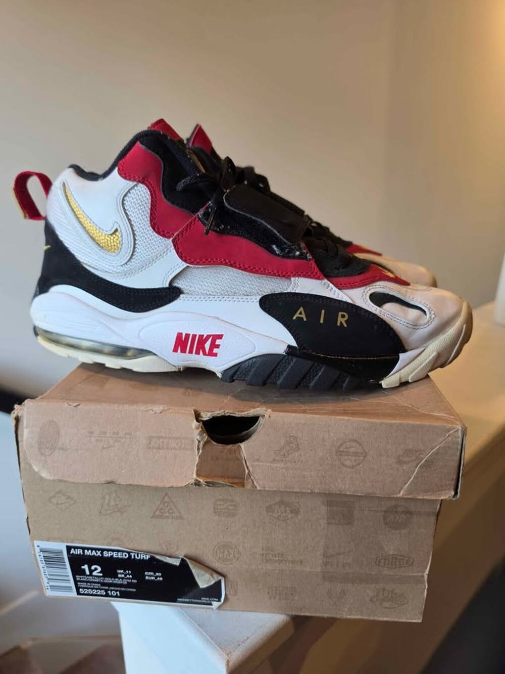 Nike Air Max Speed Turf Men’s Size 12 – White/Black/Red/Gold with Box